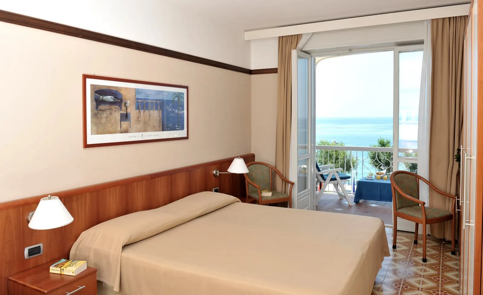 Standard and Superior rooms